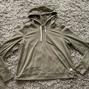 Vuori Halo Essential oregano green Hoodie Shirt Top women’s sz L